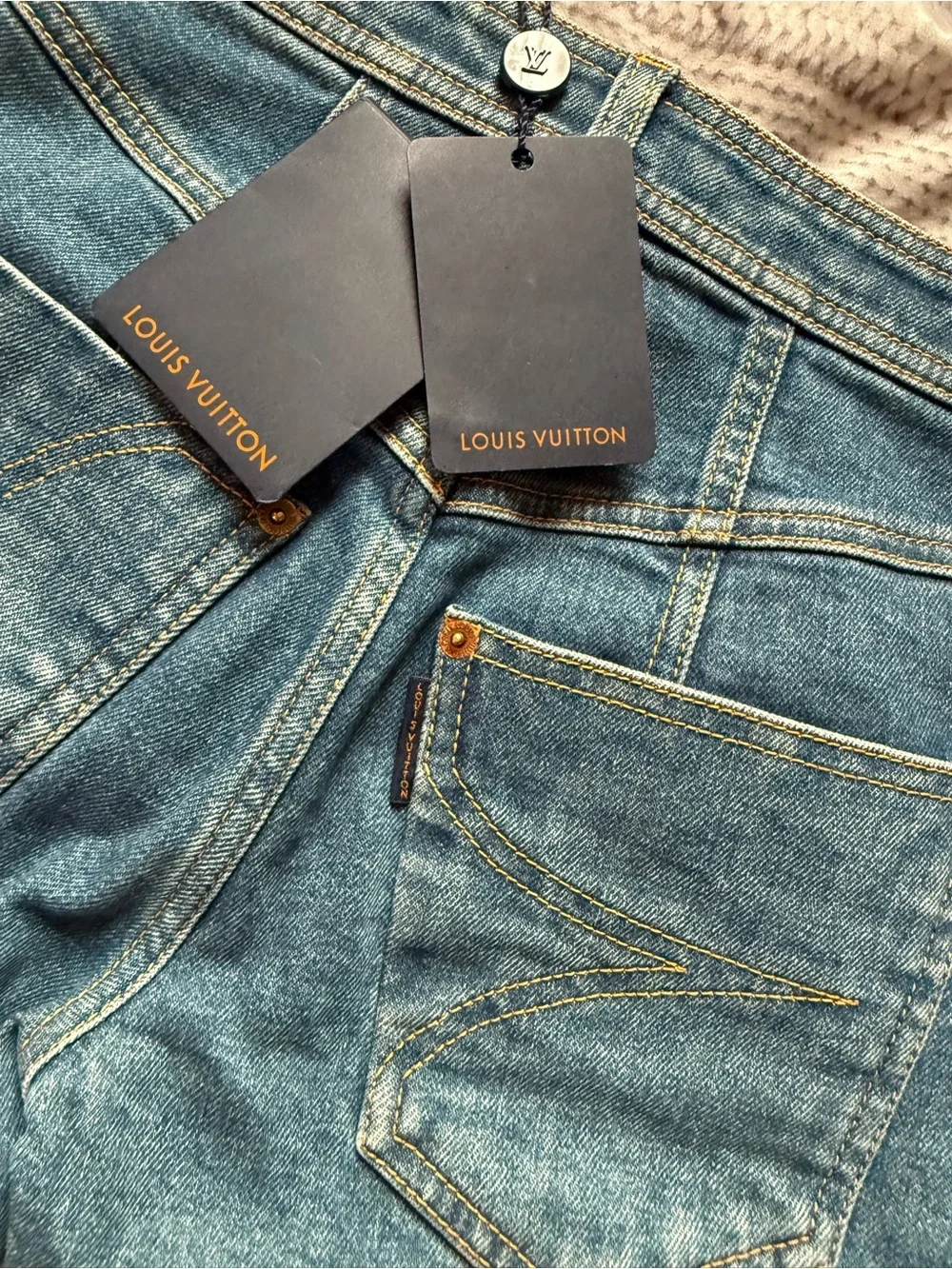 Louis Vuitton Lady Mid-Blue SKinny Denim Jeans 26” waist